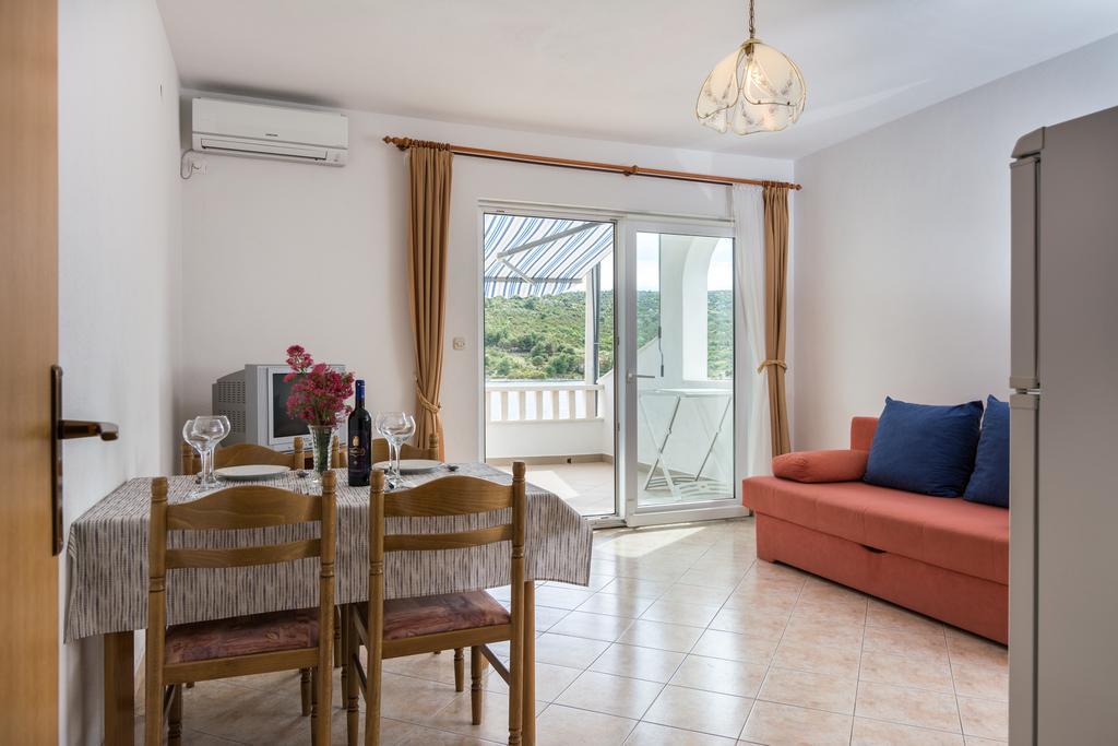Vinišće Apartments Mirko חדר תמונה