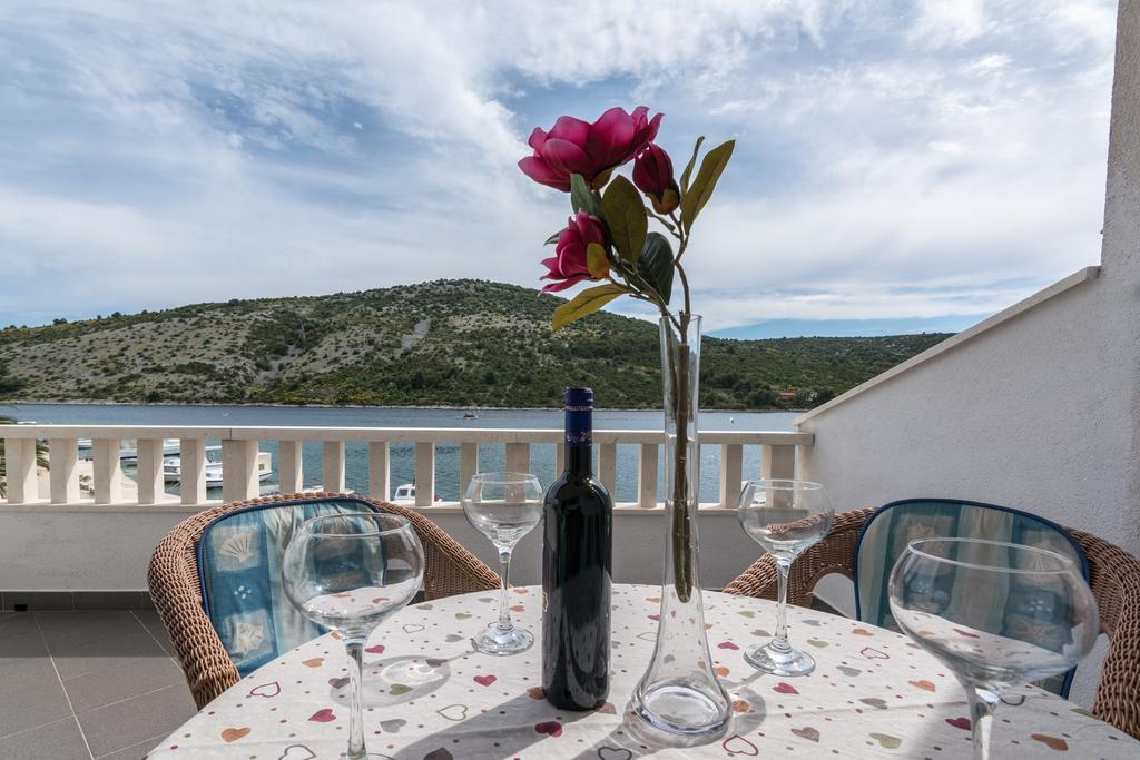 Vinišće Apartments Mirko חדר תמונה