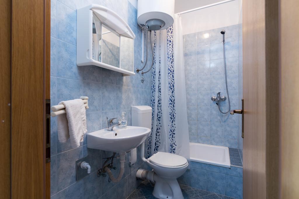 Vinišće Apartments Mirko מראה חיצוני תמונה